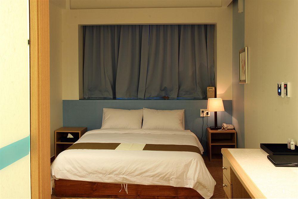 Benikea Hotel Kp Seoul Exteriör bild